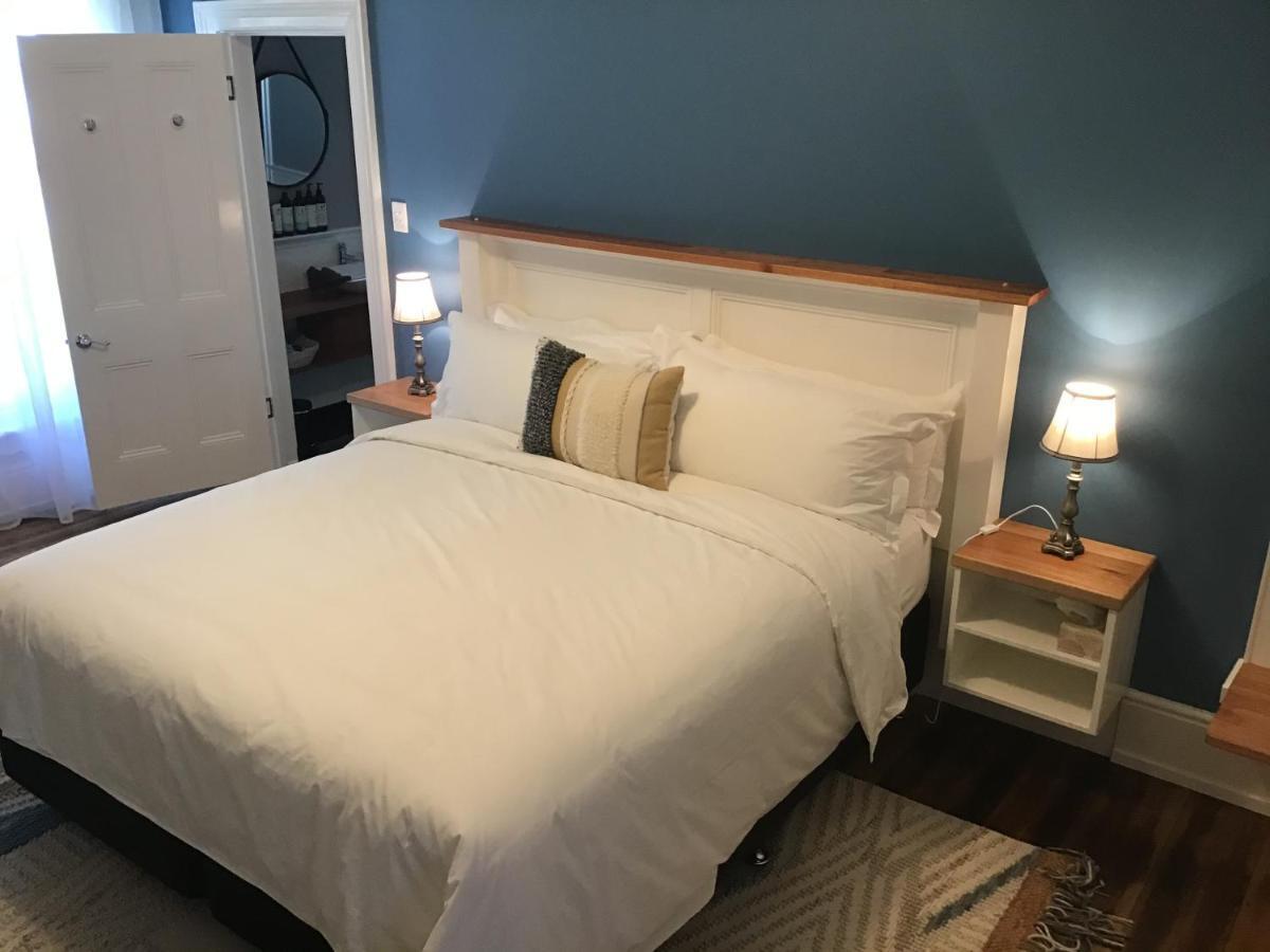 Harrison House Bed & Breakfast Strahan Bagian luar foto