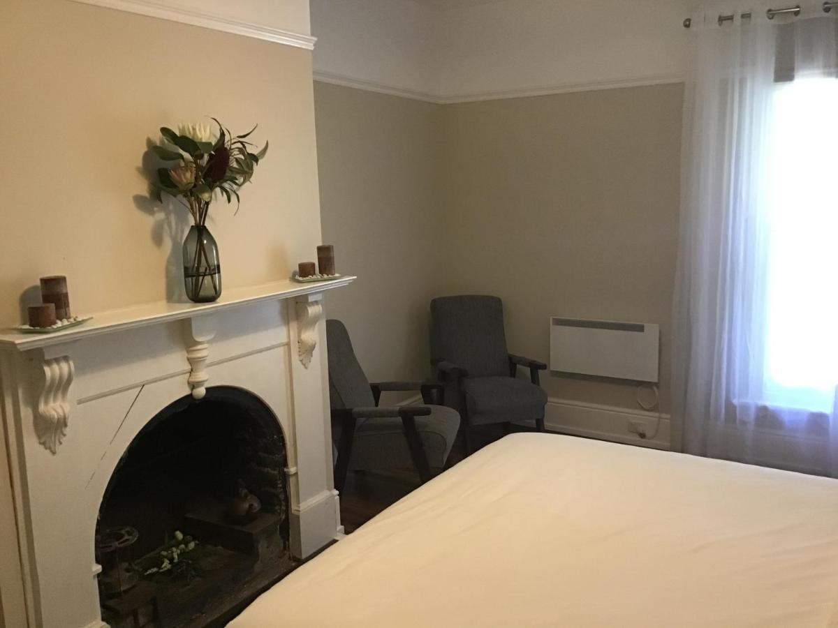 Harrison House Bed & Breakfast Strahan Bagian luar foto